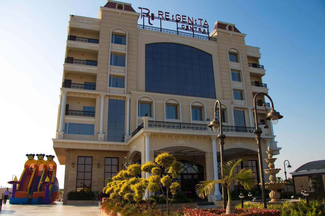 Regenta Central Indore Exterior foto