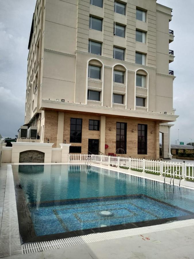 Regenta Central Indore Exterior foto